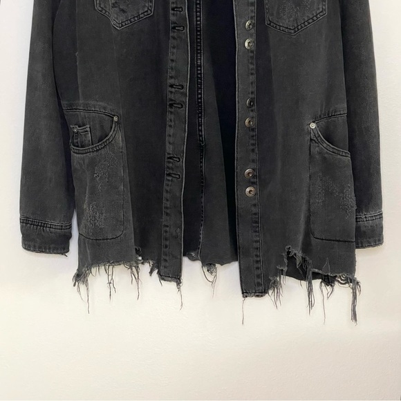 Free People Moonchild Distressed Denim Shirt Jacket Moon Dust Washed Black Small - Picture 8 of 16